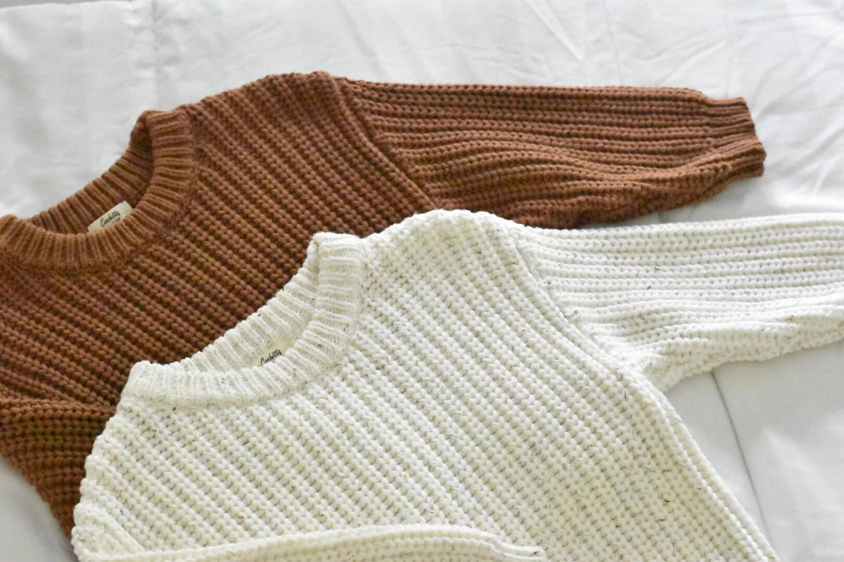 Oversized Knit Baby Sweater: Neutral Unisex Winter Wear